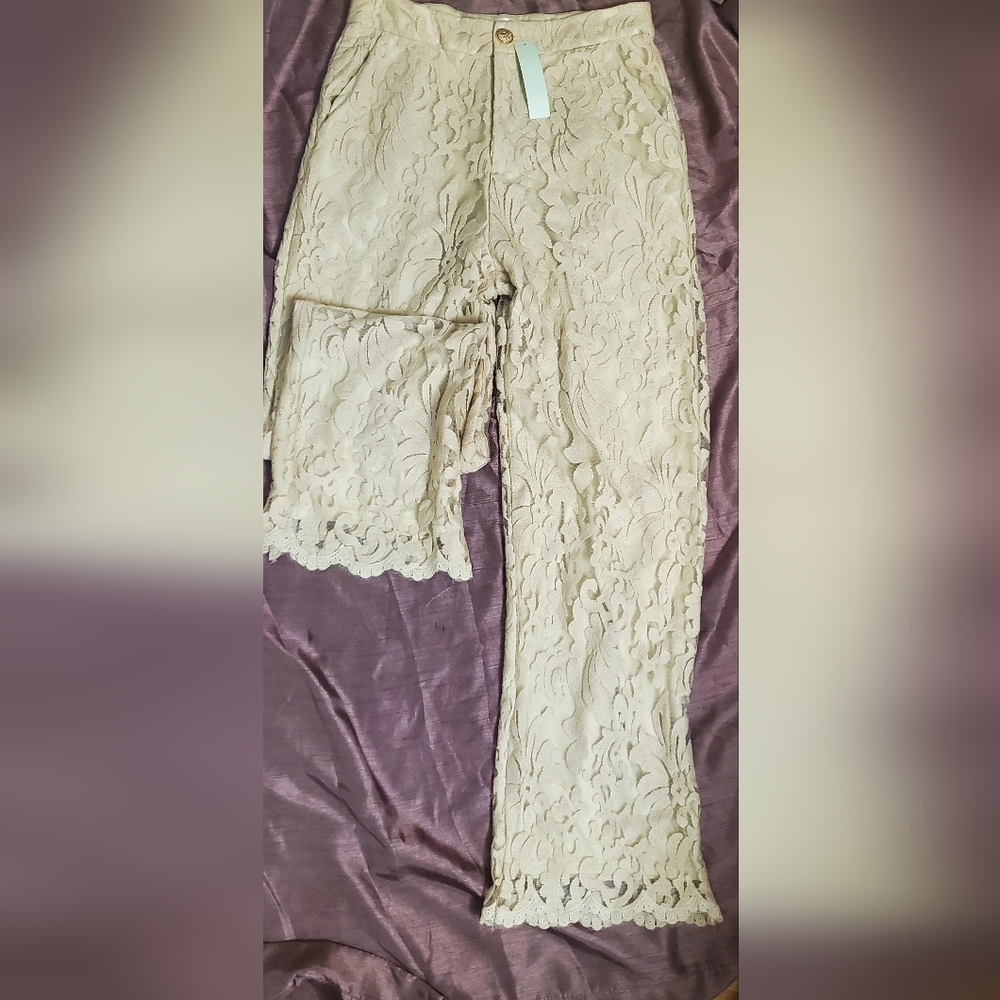 ESLEY COLLECTION NWT Cream Floral Lace High-Waisted Pants - Boho Chic SIZE L